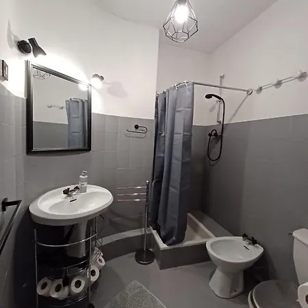 A Quelques Pas De La Mer, De La Croisette Et Du Palais Des Festivals Apartment