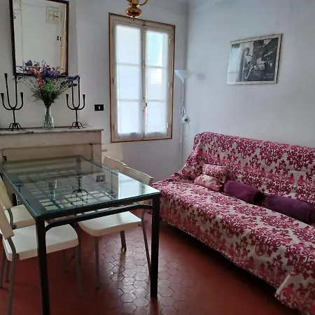 Apartmán A Quelques Pas De La Mer, De La Croisette Et Du Palais Des Festivals *